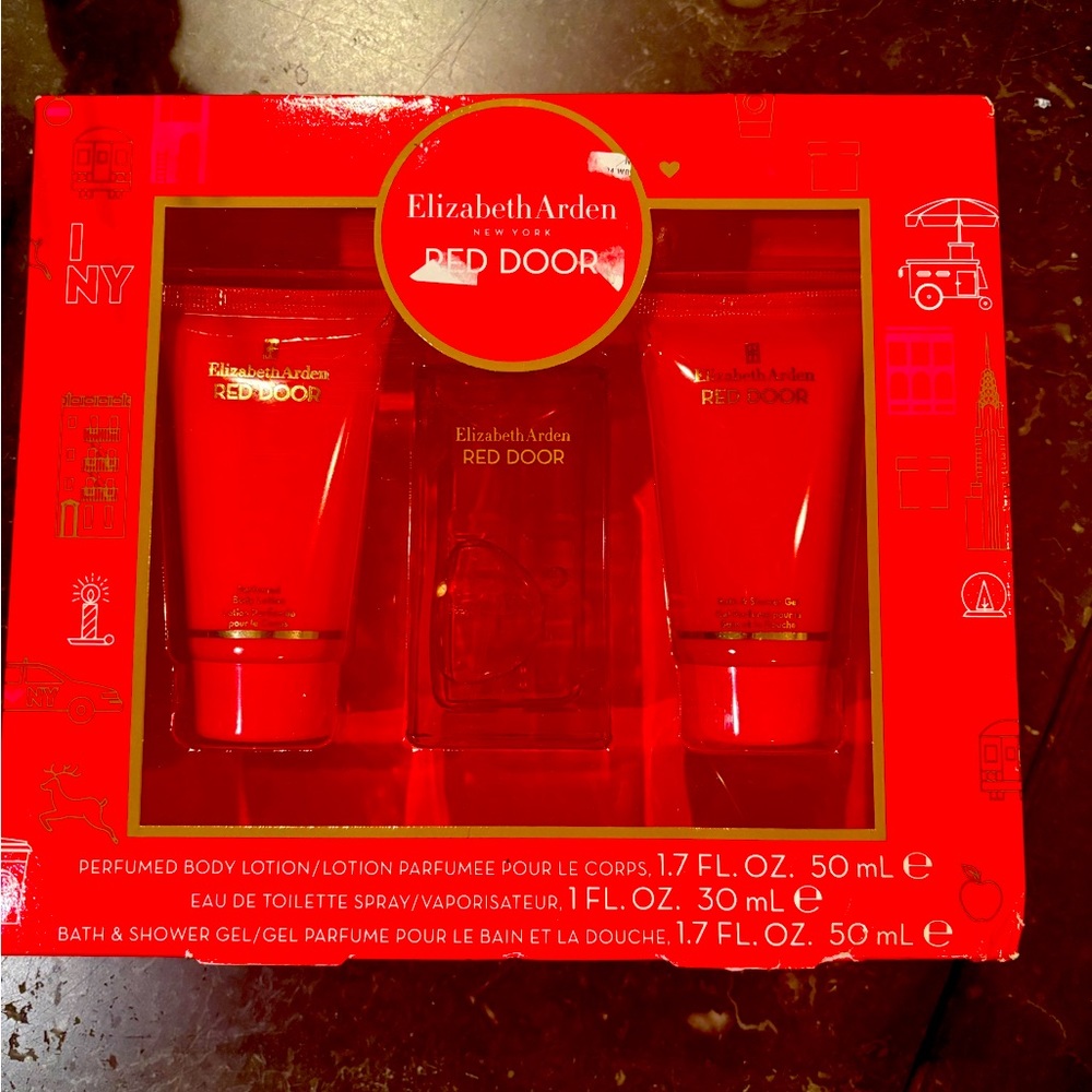Elizabeth Arden Red Door - body lotion, Eau de toilette, and bath & shower gel